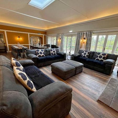 Villa Lydney House Swaffham Sleeps 22 Exterior foto