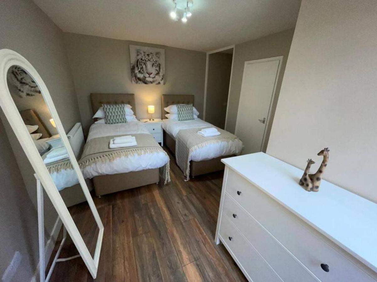 Villa Lydney House Swaffham Sleeps 22 Exterior foto