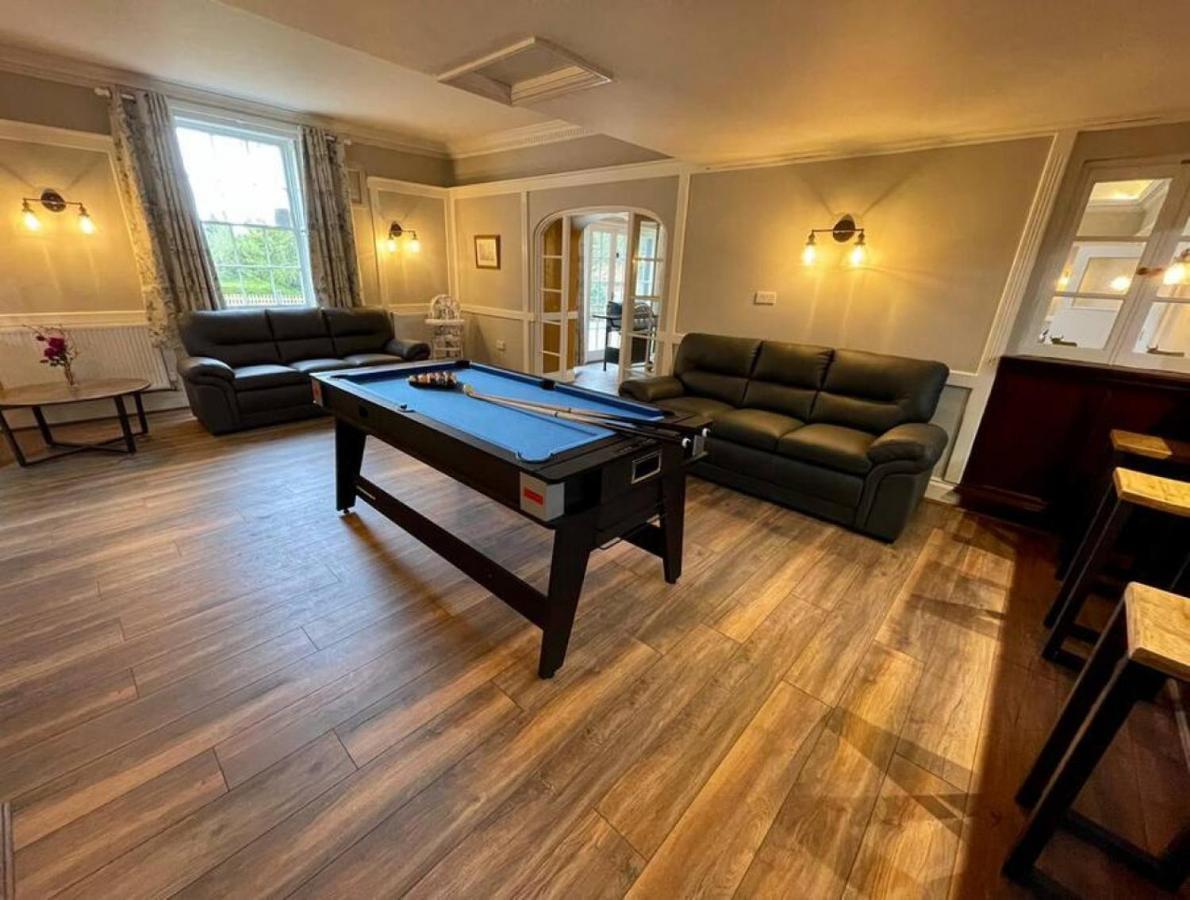 Villa Lydney House Swaffham Sleeps 22 Exterior foto