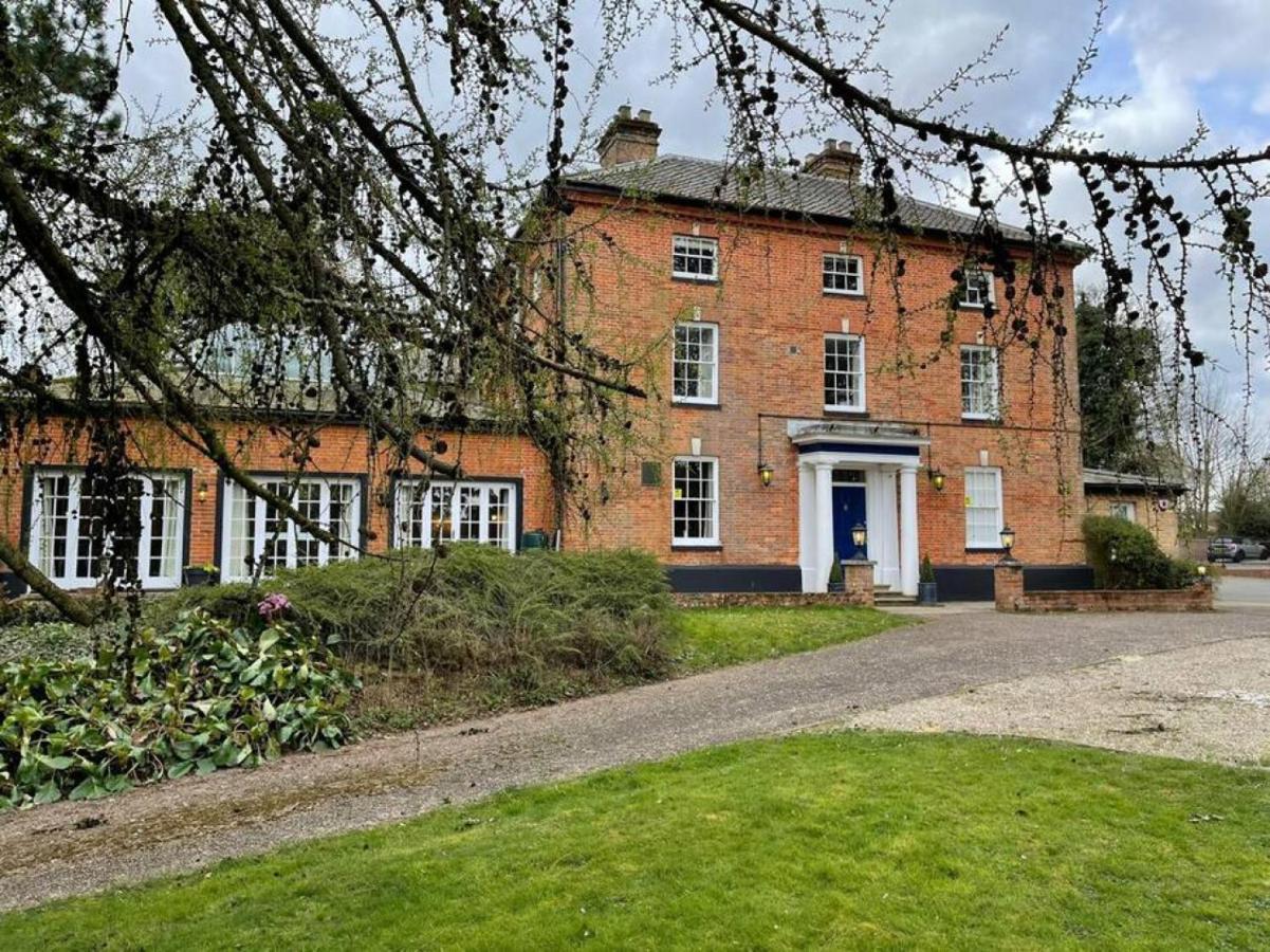 Villa Lydney House Swaffham Sleeps 22 Exterior foto