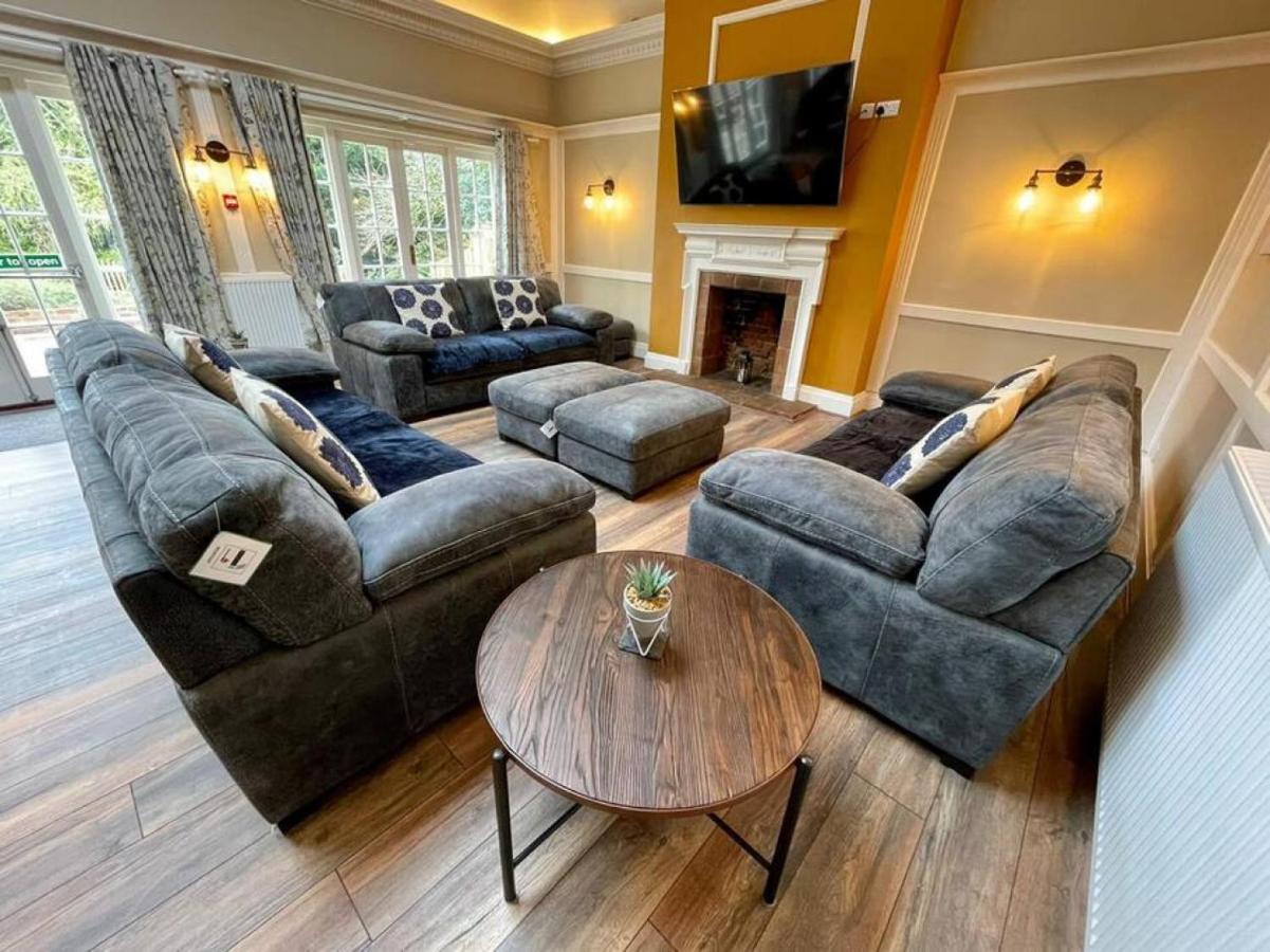 Villa Lydney House Swaffham Sleeps 22 Exterior foto