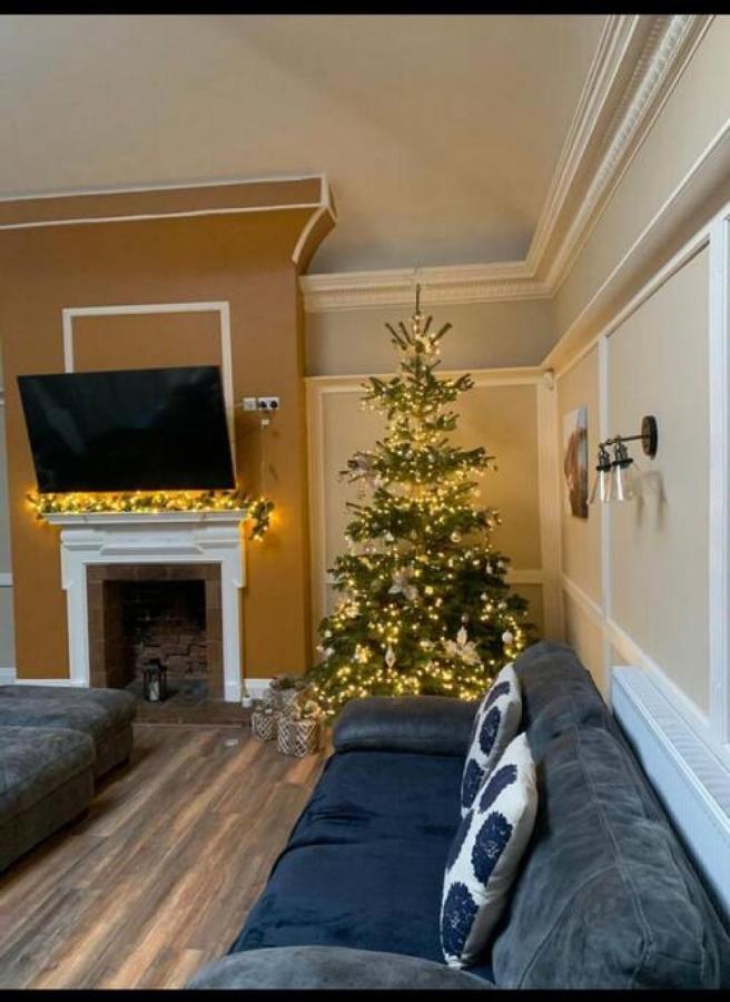 Villa Lydney House Swaffham Sleeps 22 Exterior foto