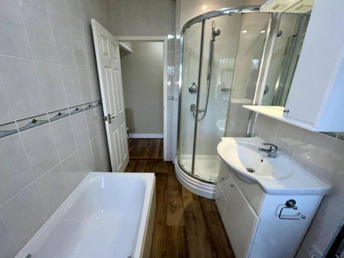 Villa Lydney House Swaffham Sleeps 22 Exterior foto